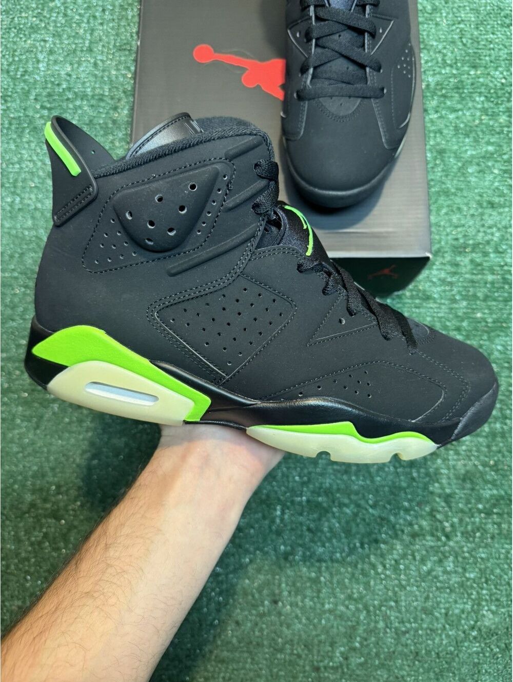 Jordan Retro 6 Electric Green Size 9.5